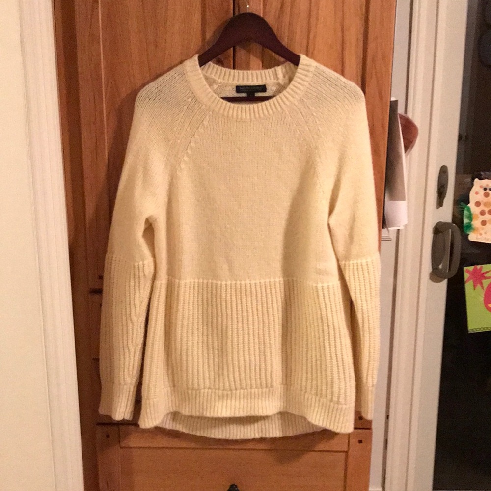 Banana Republic Ivory Sweater